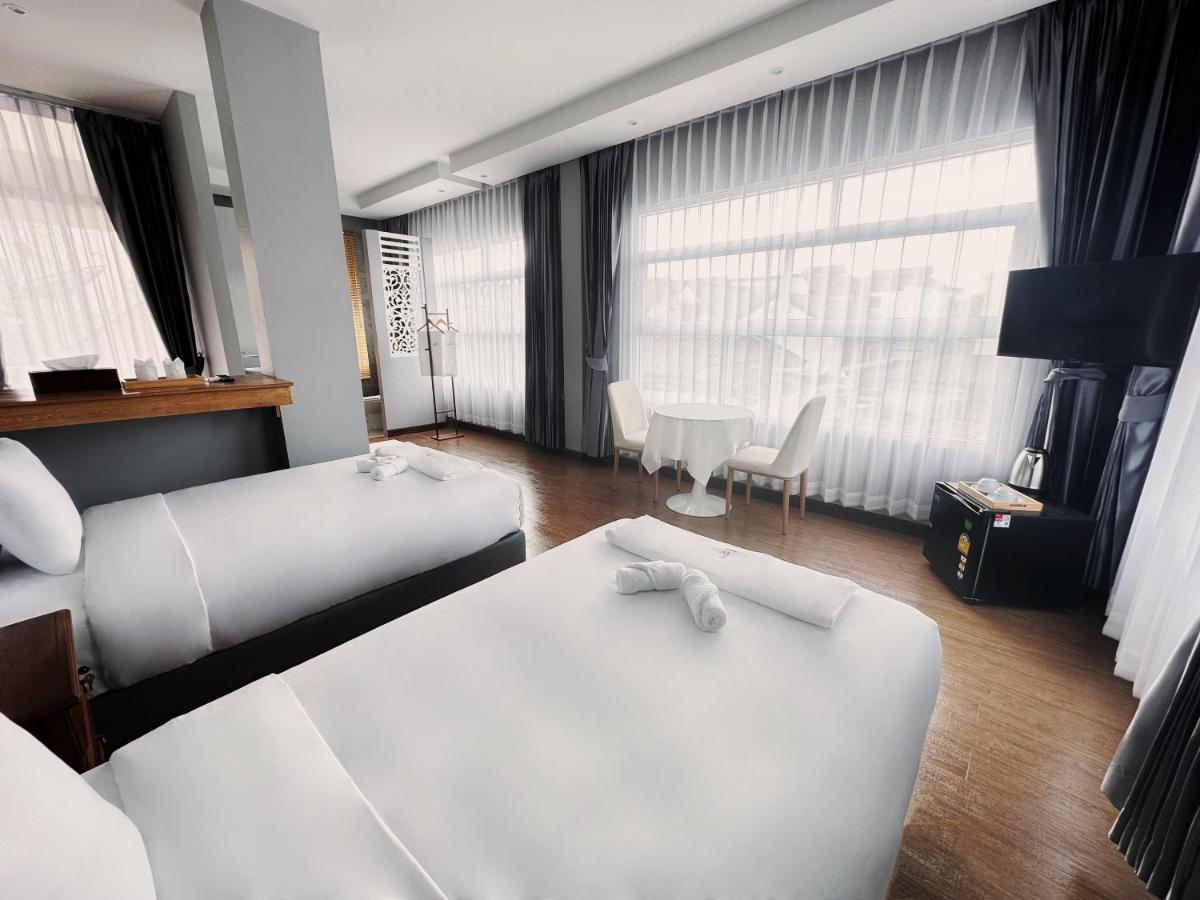 The White House Rachamankha เดอะ ไวท์เฮ้าส์ ราชมรรคา Hostel Chiang Mai Ngoại thất bức ảnh