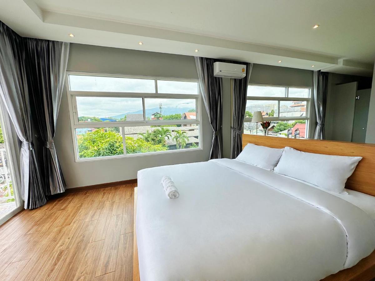 The White House Rachamankha เดอะ ไวท์เฮ้าส์ ราชมรรคา Hostel Chiang Mai Ngoại thất bức ảnh