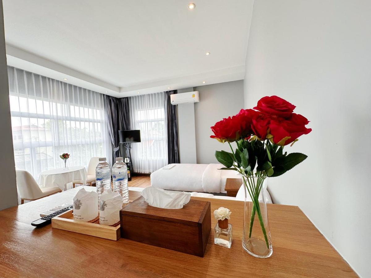 The White House Rachamankha เดอะ ไวท์เฮ้าส์ ราชมรรคา Hostel Chiang Mai Ngoại thất bức ảnh