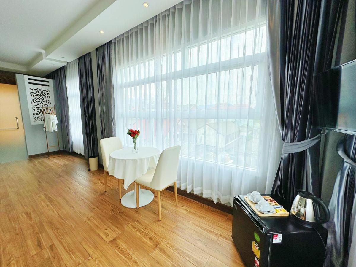 The White House Rachamankha เดอะ ไวท์เฮ้าส์ ราชมรรคา Hostel Chiang Mai Ngoại thất bức ảnh
