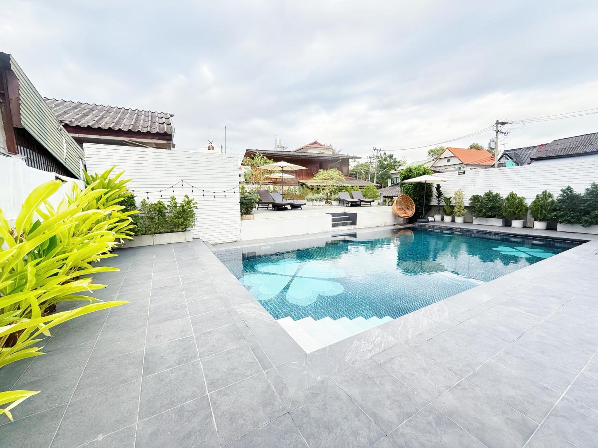 The White House Rachamankha เดอะ ไวท์เฮ้าส์ ราชมรรคา Hostel Chiang Mai Ngoại thất bức ảnh