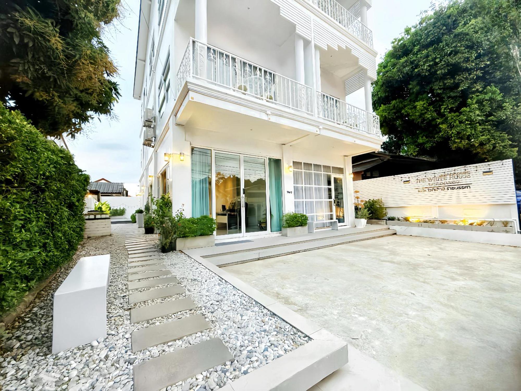 The White House Rachamankha เดอะ ไวท์เฮ้าส์ ราชมรรคา Hostel Chiang Mai Ngoại thất bức ảnh